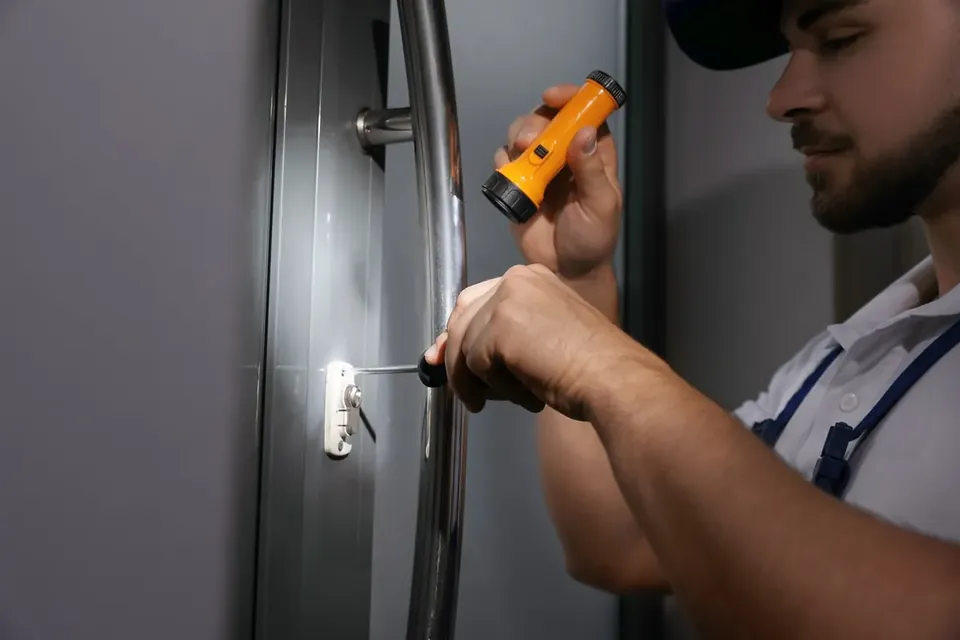 Urgent locksmith assistance